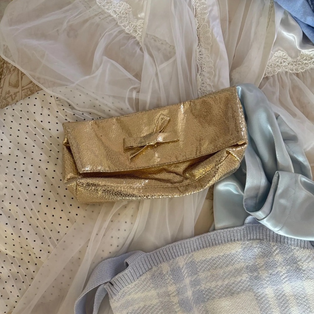 SOLD✨ Elegant Gold Clutch Bag